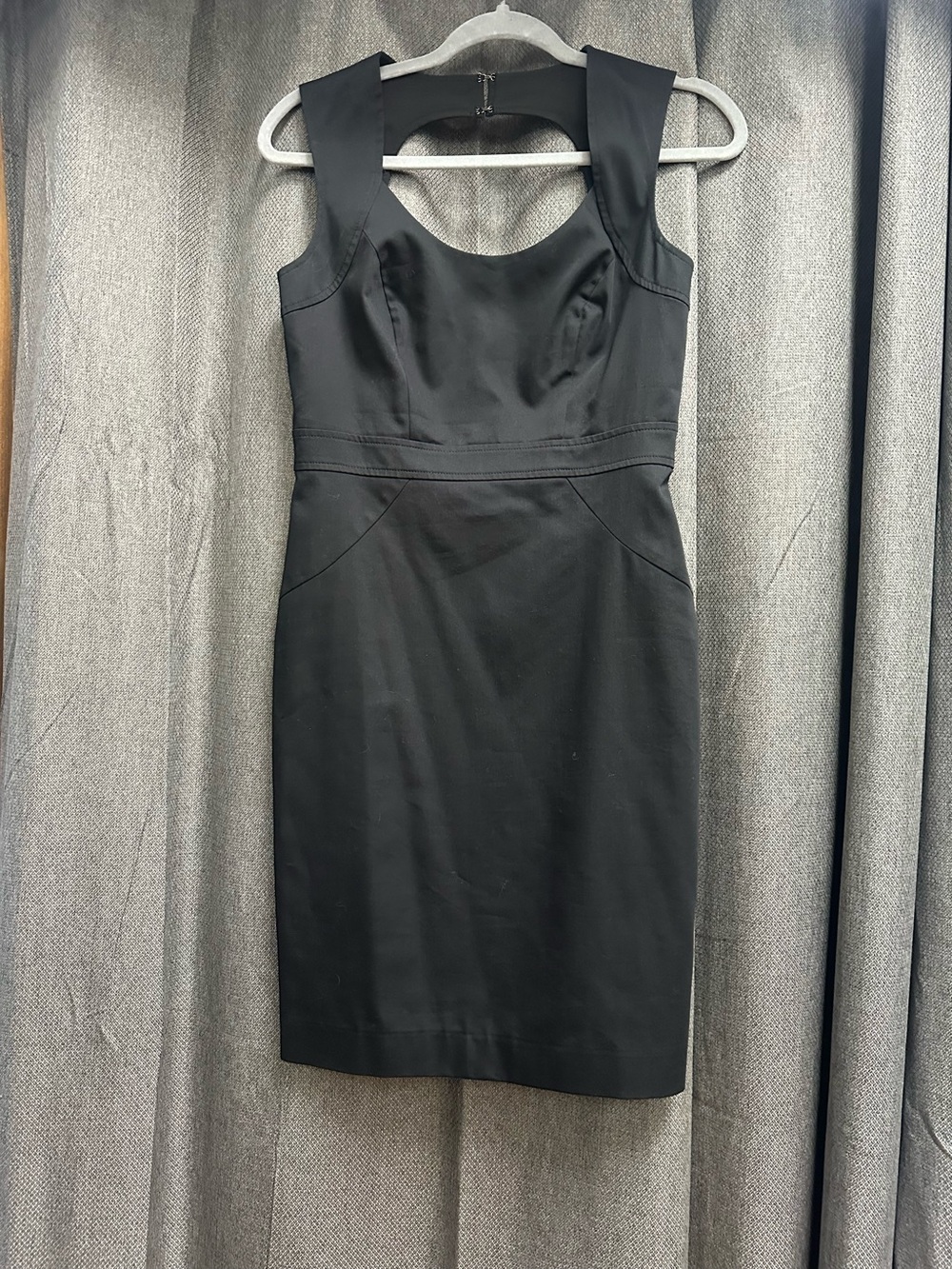 Ann Taylor Black Sleeveless Midi Sheath Dress